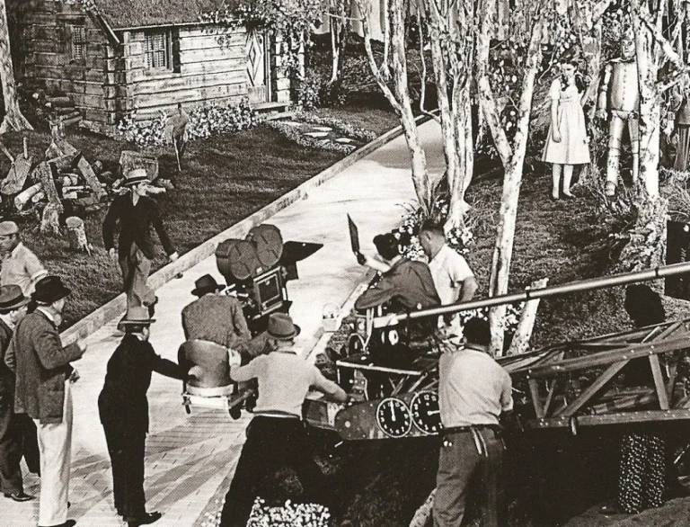 iiR2iYQf-Pg62YXlssy8lRcAFEFcUsao7_qu2CIwolA