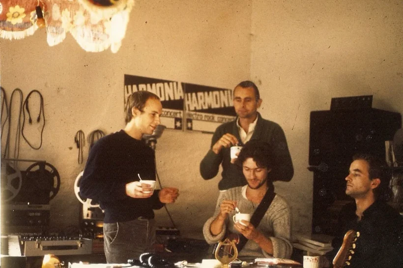 The Evolution of Ambient Music: From Brian Eno to Digital Soundscapes