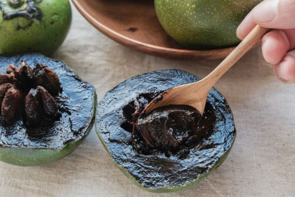 The Forgotten Fruit That Tastes Like Chocolate Pudding Black Sapote